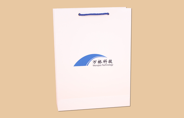 曲光包裝成功案例-萬橋科技